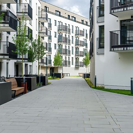 Stylish & Comfy Garbary Apartments With Parking By Noclegi Renters Poznań Buitenkant foto