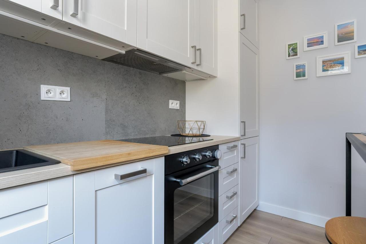 Stylish & Comfy Garbary Apartments With Parking By Noclegi Renters Poznań Buitenkant foto