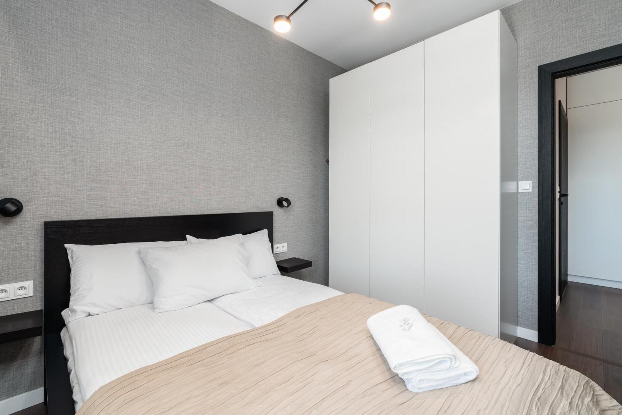 Stylish & Comfy Garbary Apartments With Parking By Noclegi Renters Poznań Buitenkant foto