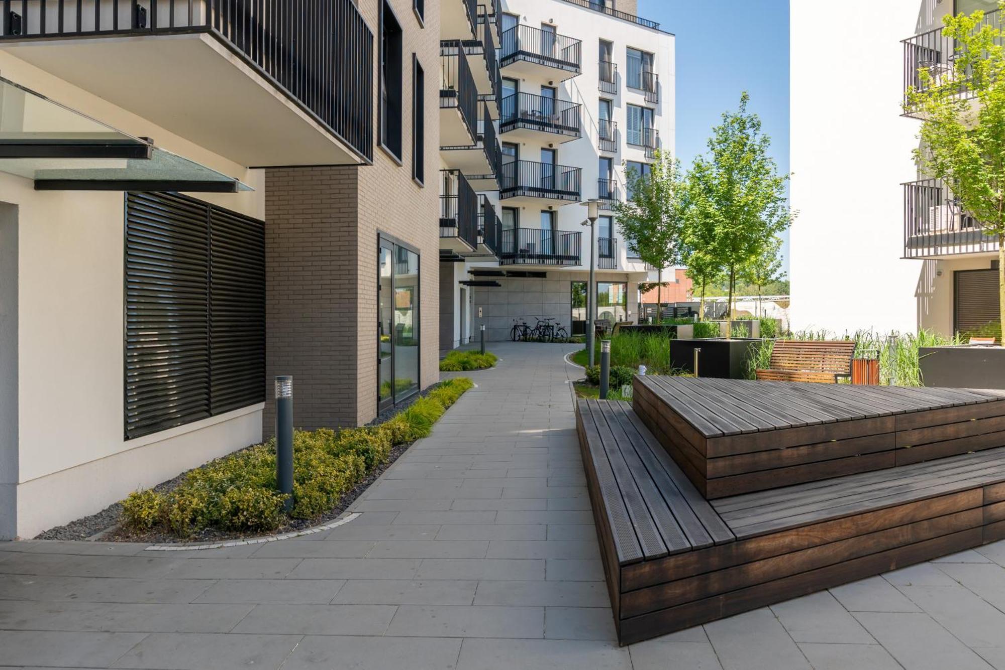 Stylish & Comfy Garbary Apartments With Parking By Noclegi Renters Poznań Buitenkant foto