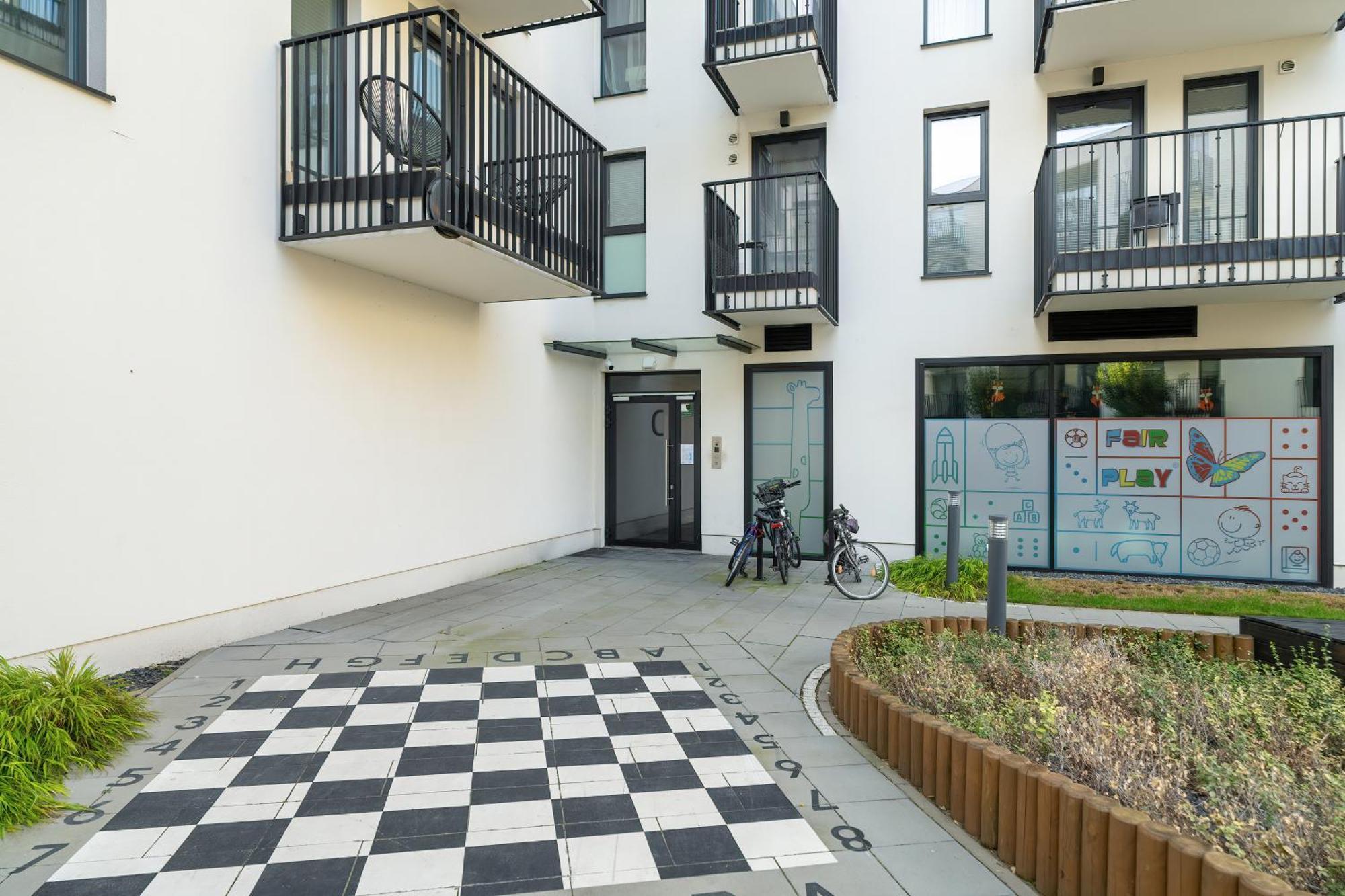 Stylish & Comfy Garbary Apartments With Parking By Noclegi Renters Poznań Buitenkant foto