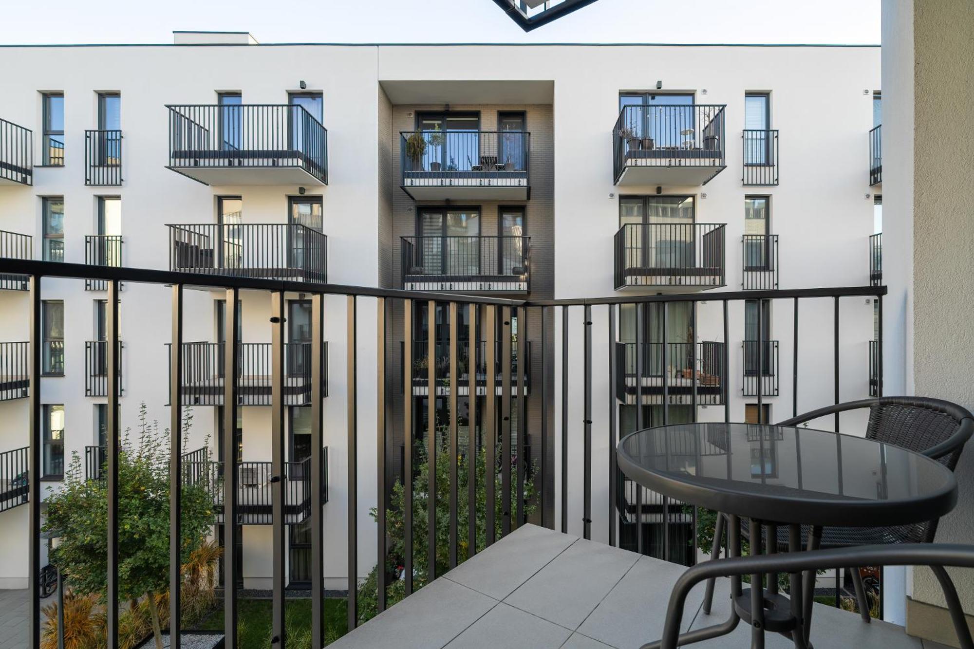 Stylish & Comfy Garbary Apartments With Parking By Noclegi Renters Poznań Buitenkant foto
