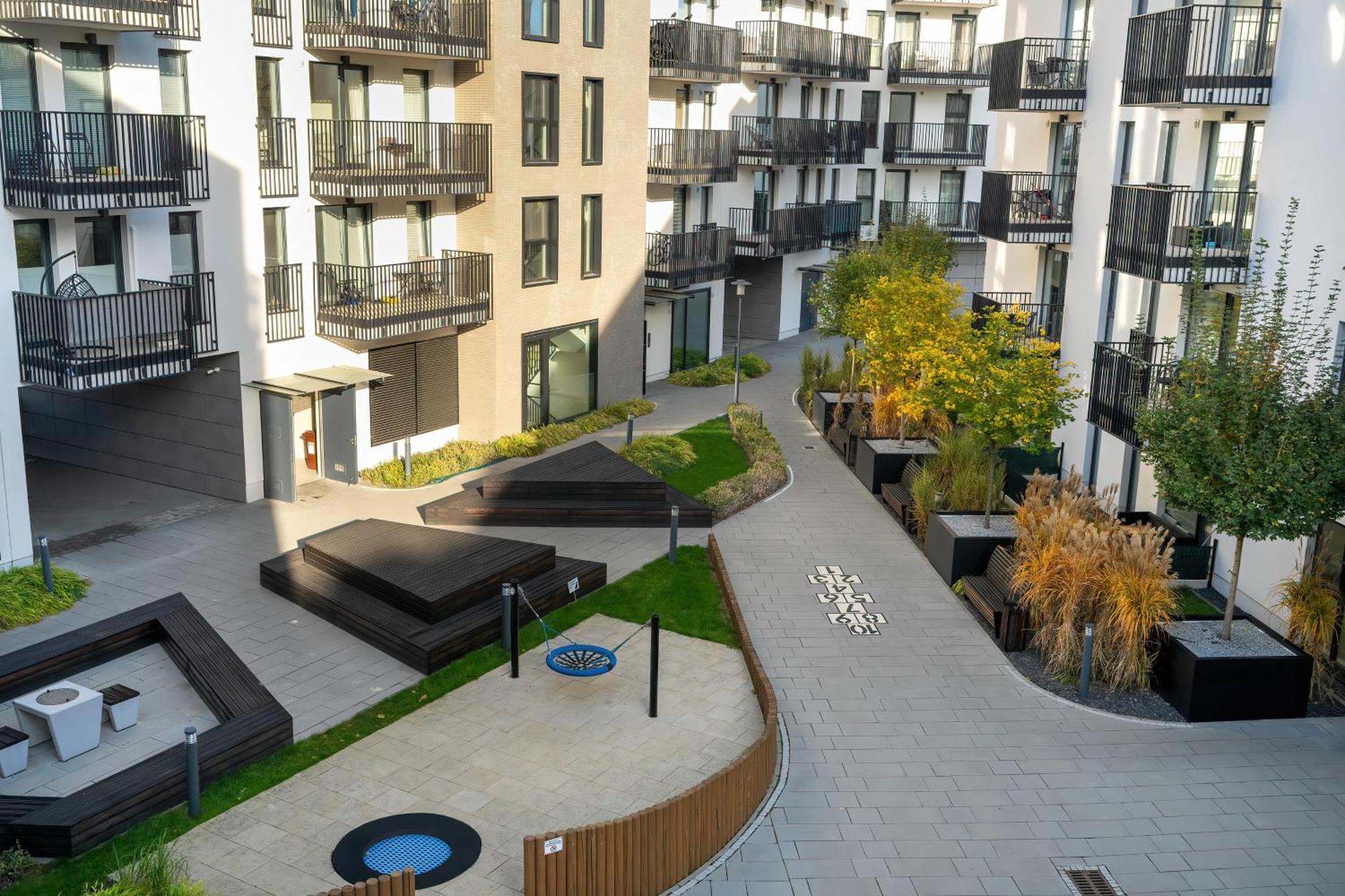 Stylish & Comfy Garbary Apartments With Parking By Noclegi Renters Poznań Buitenkant foto