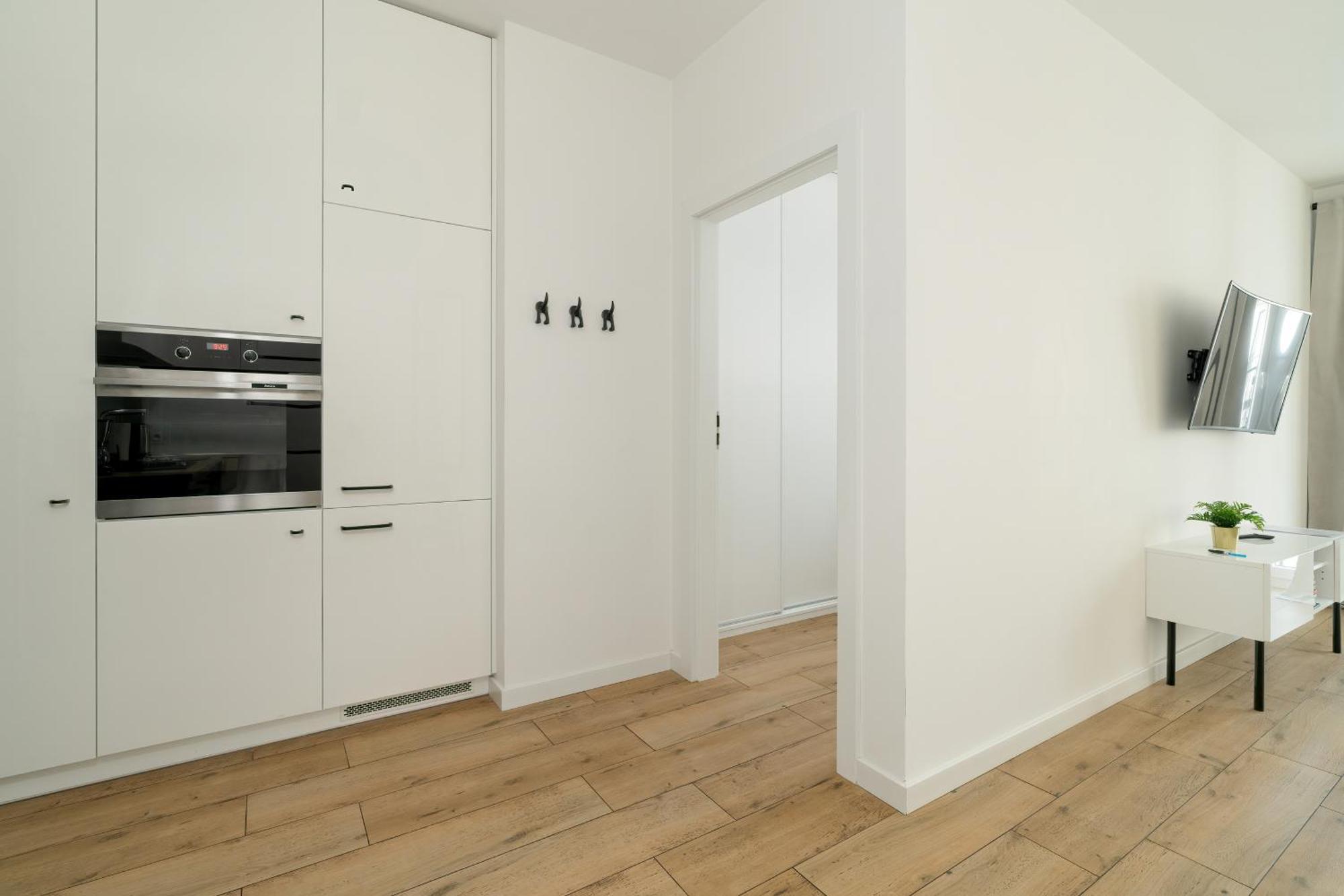 Stylish & Comfy Garbary Apartments With Parking By Noclegi Renters Poznań Buitenkant foto